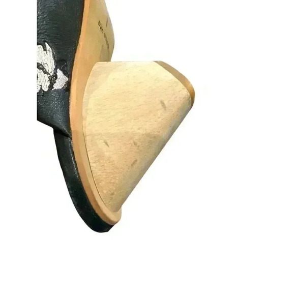 Dolce Vita Black Embroidered Studded Leather Mules, Size 8, Pre-Owned - Picture 9 of 12